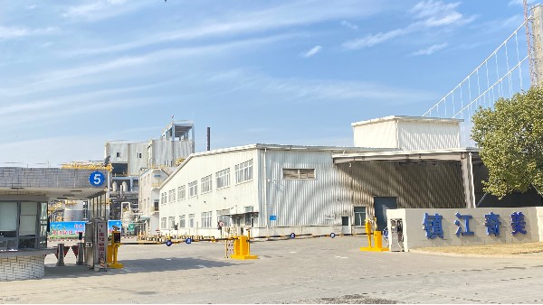 鋼製卷簾門走（zǒu）進鎮江奇美（měi）化工有限公司